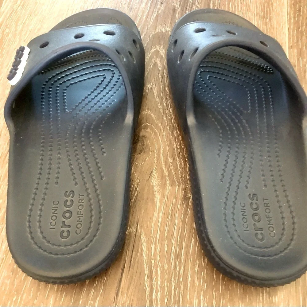 CROCS Classic II Slide Sandals Navy Blue men’s 3/women’s 5 with crocs charm